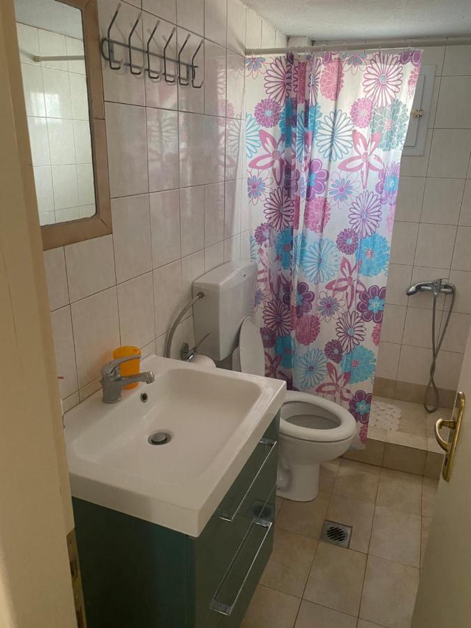 Kelesi Apartments Nea Kallikrateia Buitenkant foto