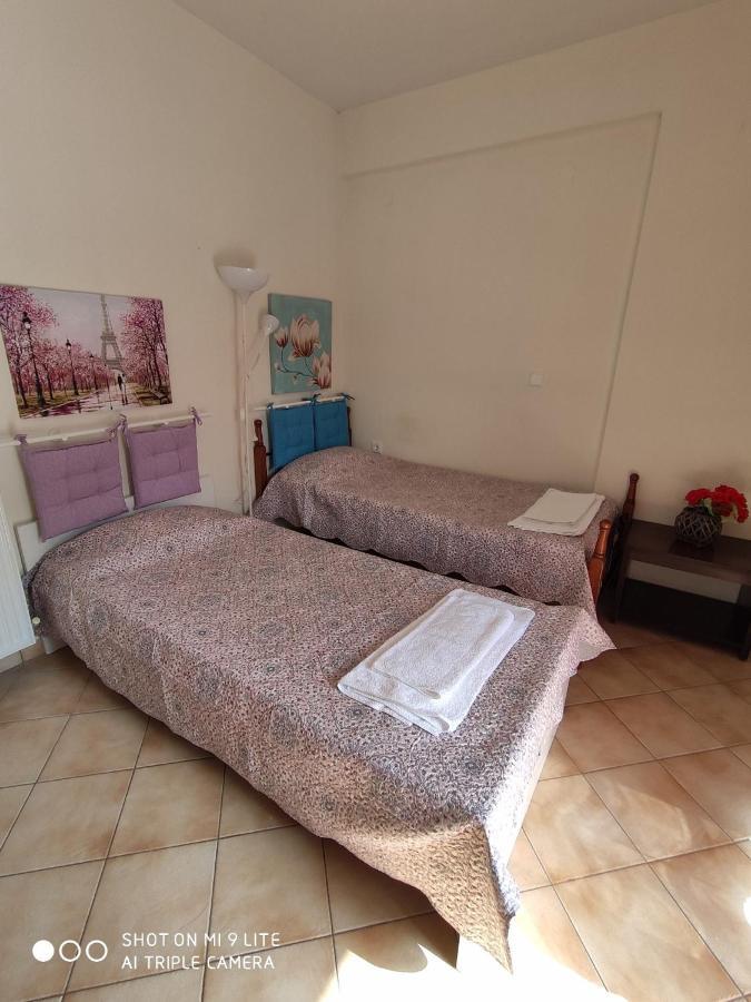 Kelesi Apartments Nea Kallikrateia Buitenkant foto