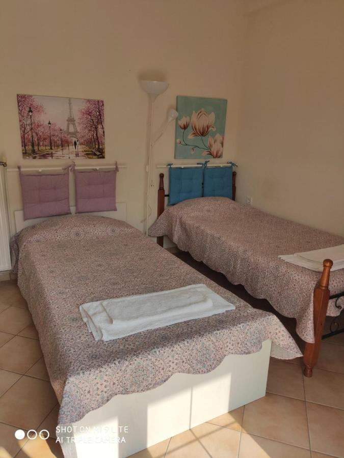 Kelesi Apartments Nea Kallikrateia Buitenkant foto