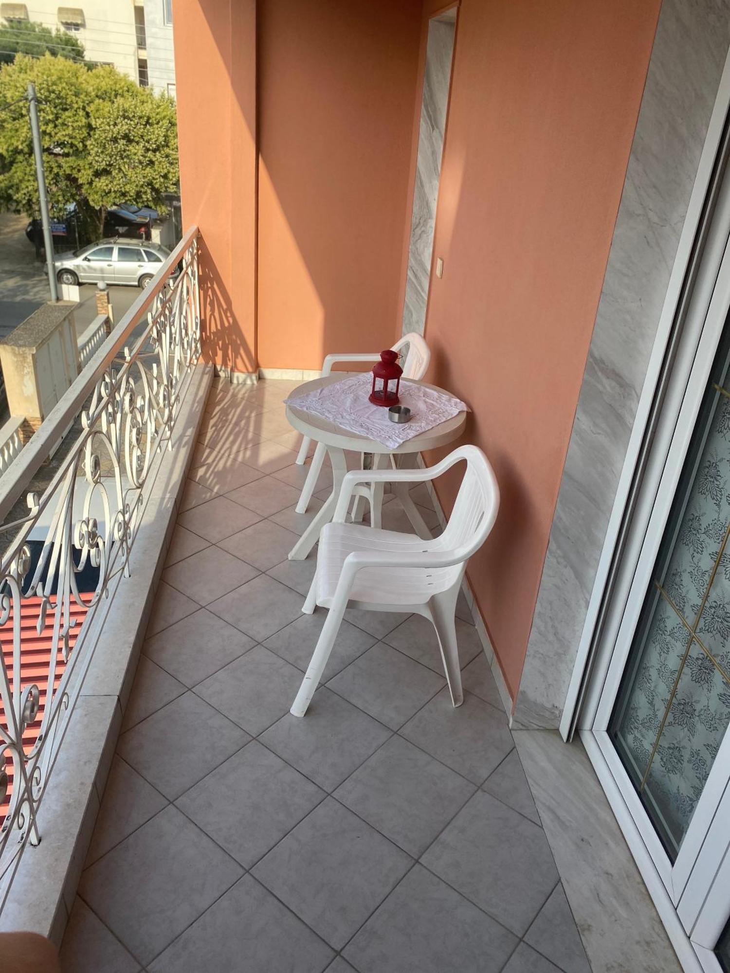 Kelesi Apartments Nea Kallikrateia Buitenkant foto